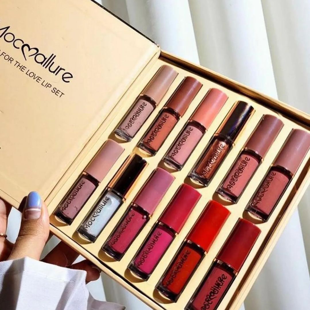 Matte Lip Gloss Set ( Pack of 12 ) Allow to open